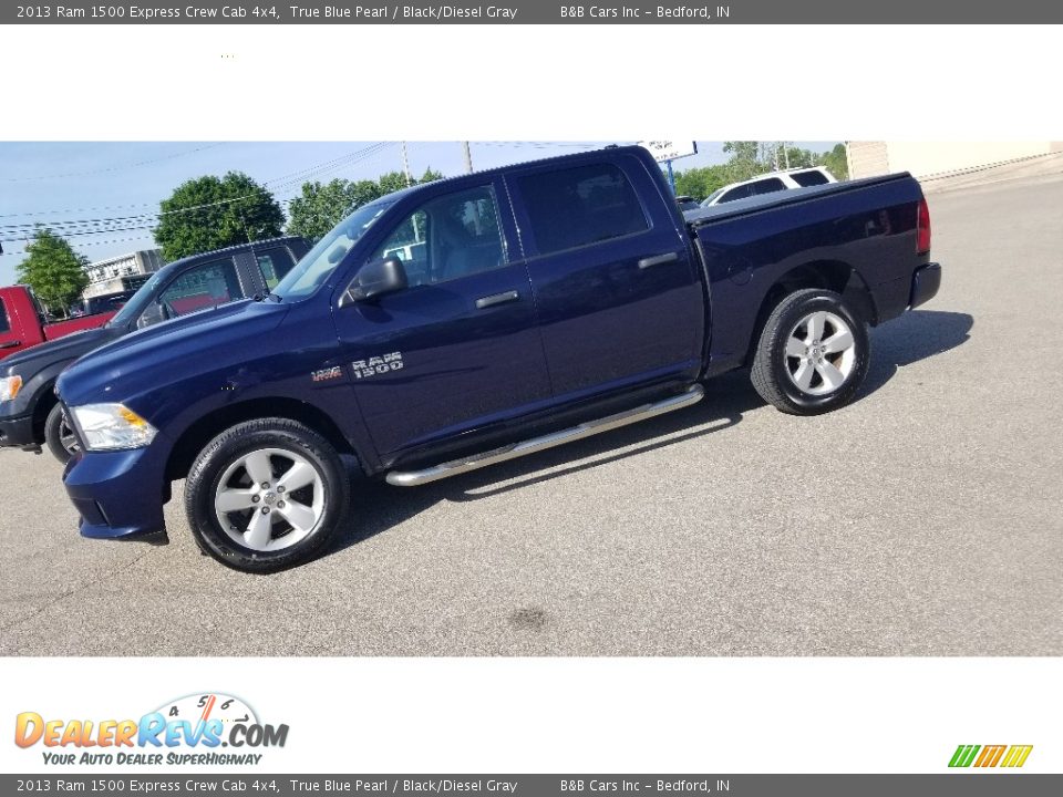 2013 Ram 1500 Express Crew Cab 4x4 True Blue Pearl / Black/Diesel Gray Photo #2