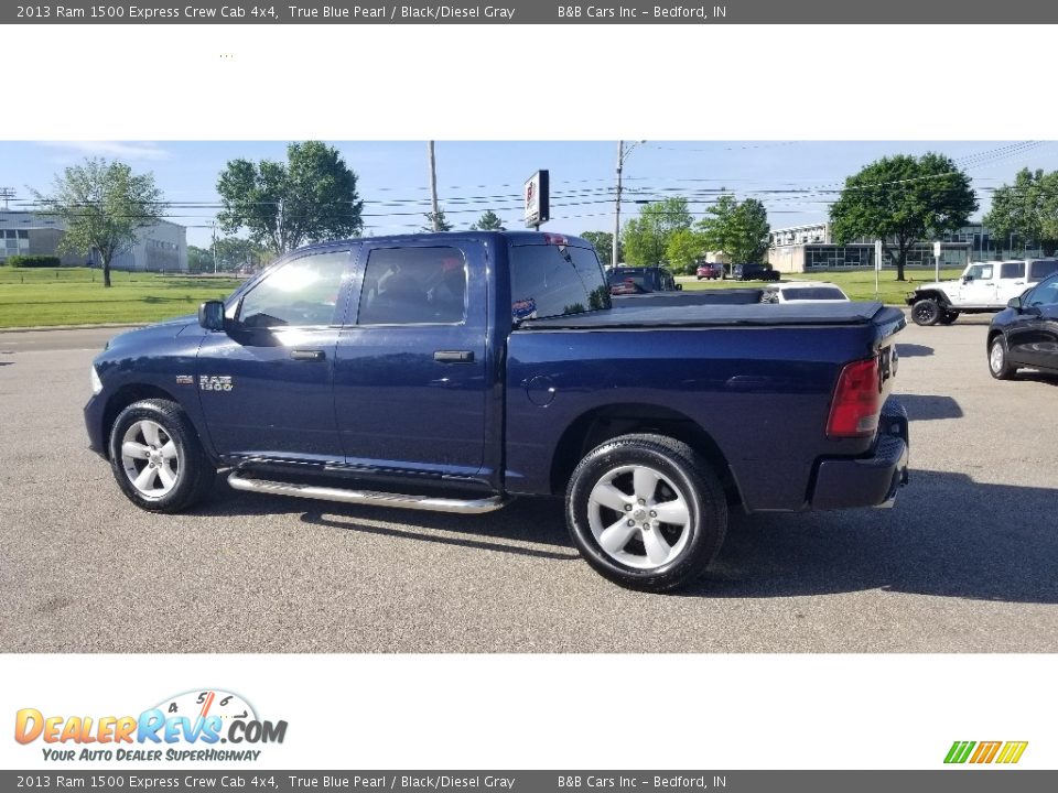 2013 Ram 1500 Express Crew Cab 4x4 True Blue Pearl / Black/Diesel Gray Photo #3