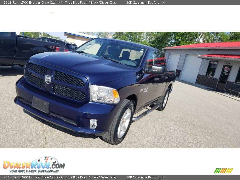 2013 Ram 1500 Express Crew Cab 4x4 True Blue Pearl / Black/Diesel Gray Photo #10