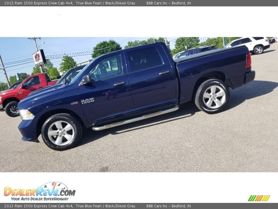 2013 Ram 1500 Express Crew Cab 4x4 True Blue Pearl / Black/Diesel Gray Photo #29