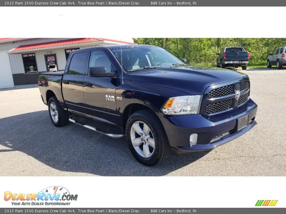 2013 Ram 1500 Express Crew Cab 4x4 True Blue Pearl / Black/Diesel Gray Photo #31