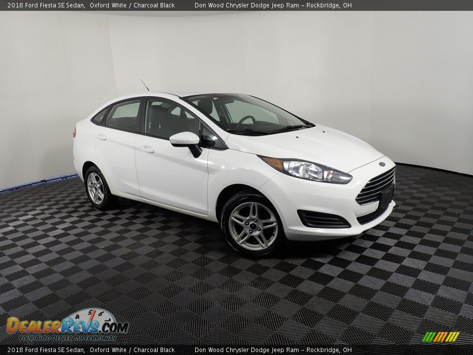 2018 Ford Fiesta SE Sedan Oxford White / Charcoal Black Photo #3