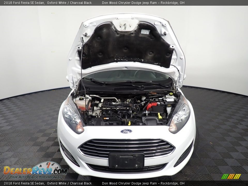 2018 Ford Fiesta SE Sedan Oxford White / Charcoal Black Photo #6