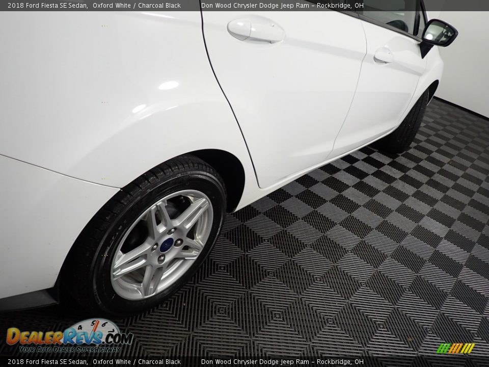 2018 Ford Fiesta SE Sedan Oxford White / Charcoal Black Photo #16