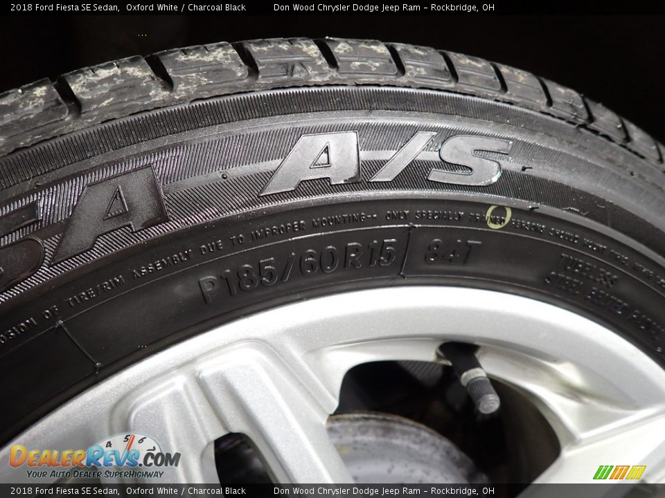 2018 Ford Fiesta SE Sedan Oxford White / Charcoal Black Photo #17