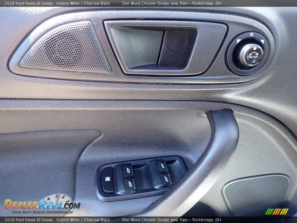 2018 Ford Fiesta SE Sedan Oxford White / Charcoal Black Photo #18