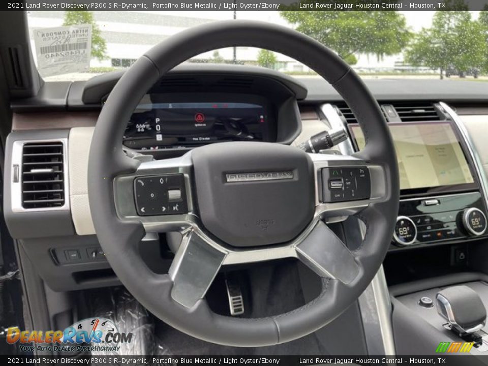 2021 Land Rover Discovery P300 S R-Dynamic Steering Wheel Photo #15