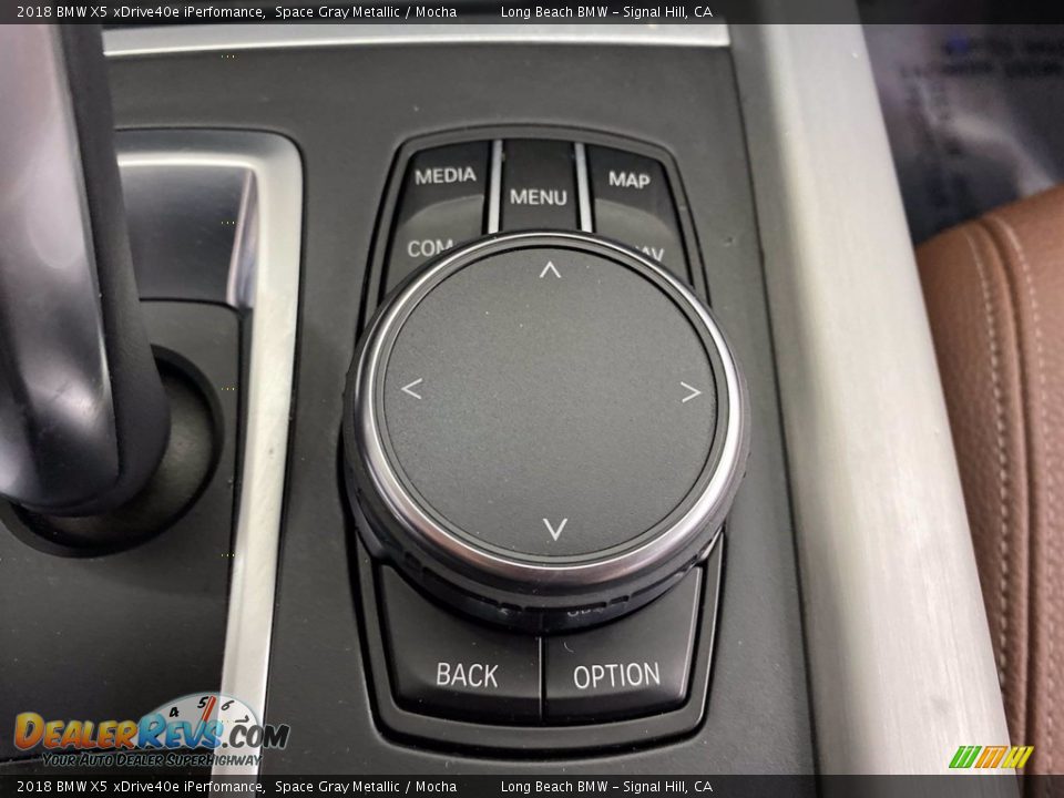 Controls of 2018 BMW X5 xDrive40e iPerfomance Photo #29