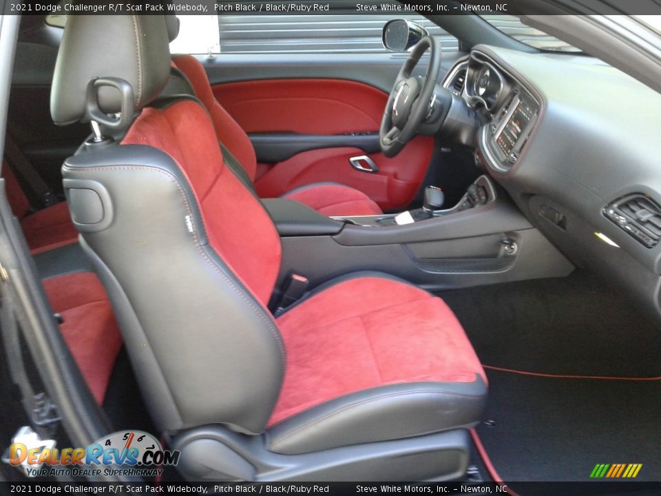 Black/Ruby Red Interior - 2021 Dodge Challenger R/T Scat Pack Widebody Photo #15