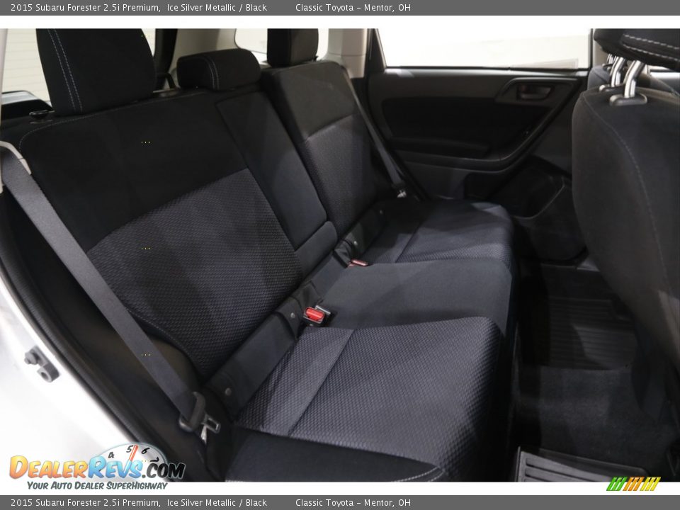 2015 Subaru Forester 2.5i Premium Ice Silver Metallic / Black Photo #20