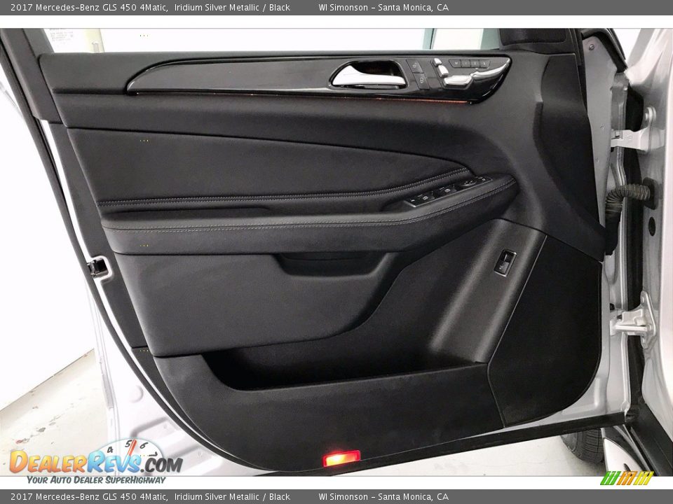 Door Panel of 2017 Mercedes-Benz GLS 450 4Matic Photo #26