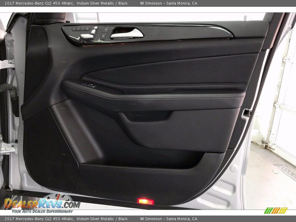 Door Panel of 2017 Mercedes-Benz GLS 450 4Matic Photo #27