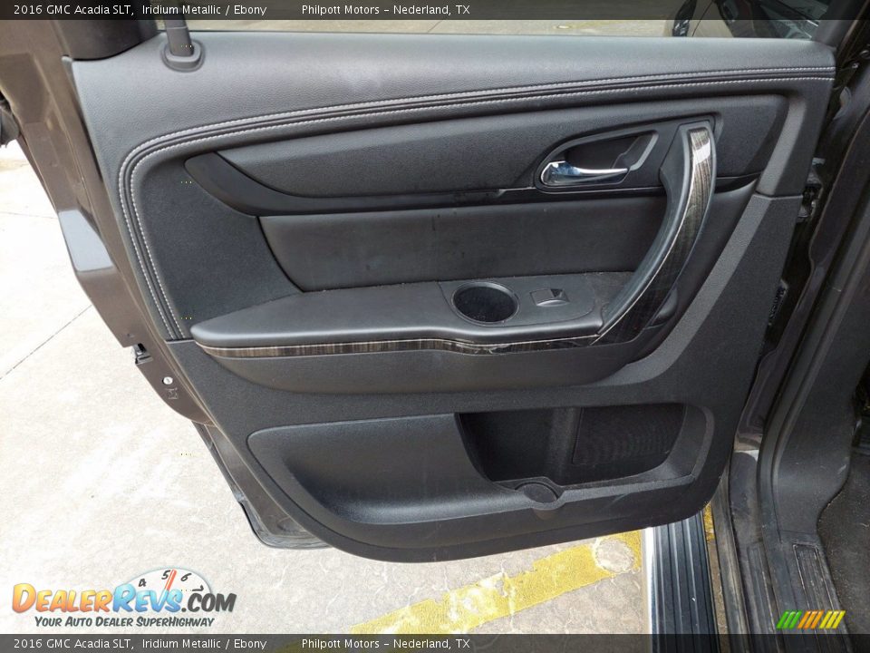 Door Panel of 2016 GMC Acadia SLT Photo #25