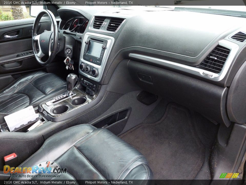 Dashboard of 2016 GMC Acadia SLT Photo #32