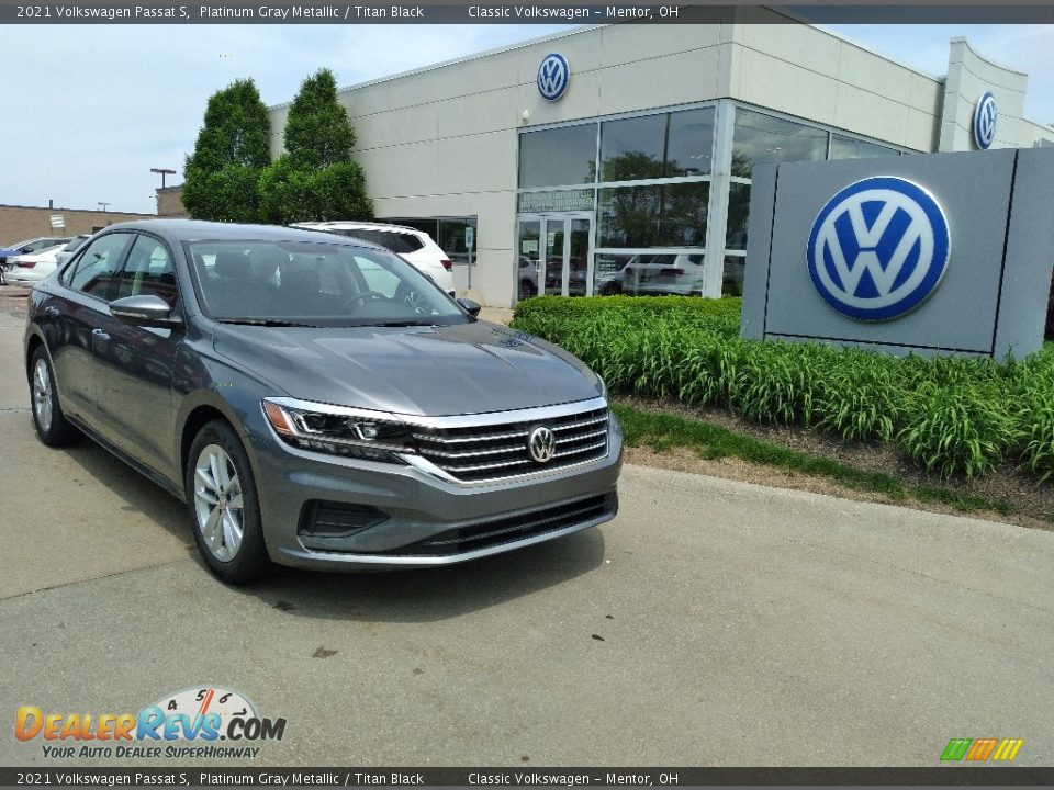 Front 3/4 View of 2021 Volkswagen Passat S Photo #1