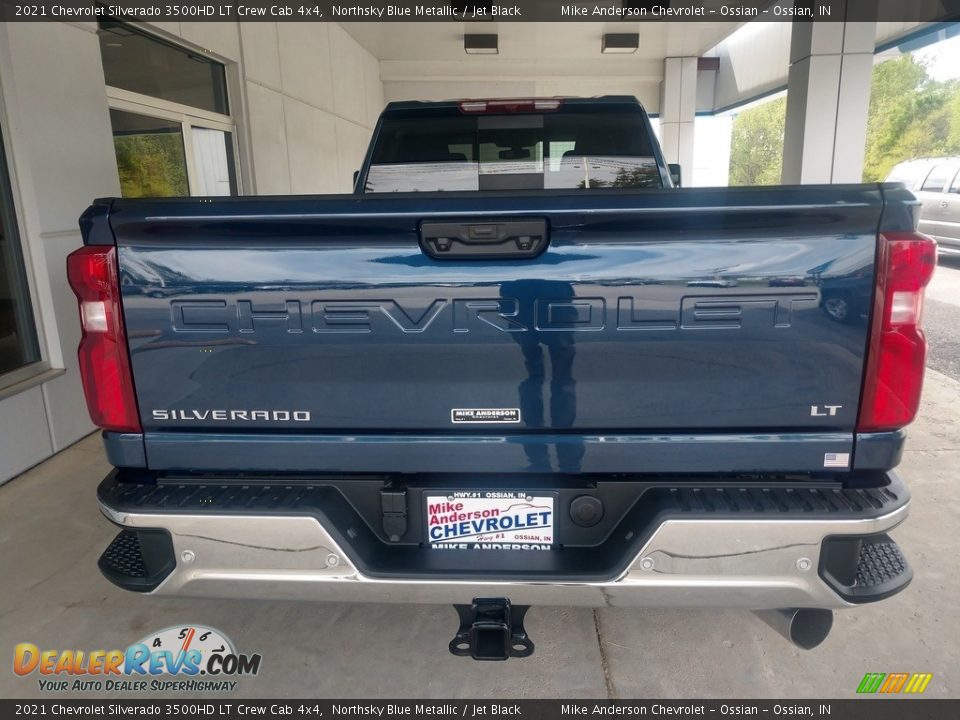 2021 Chevrolet Silverado 3500HD LT Crew Cab 4x4 Northsky Blue Metallic / Jet Black Photo #5