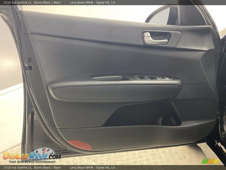 Door Panel of 2016 Kia Optima LX Photo #13