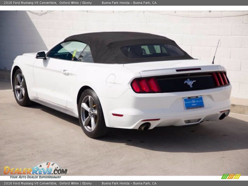 2016 Ford Mustang V6 Convertible Oxford White / Ebony Photo #2