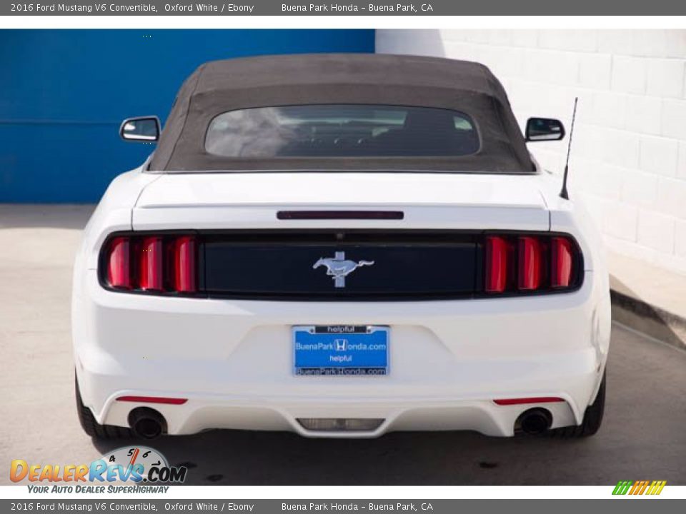 2016 Ford Mustang V6 Convertible Oxford White / Ebony Photo #12
