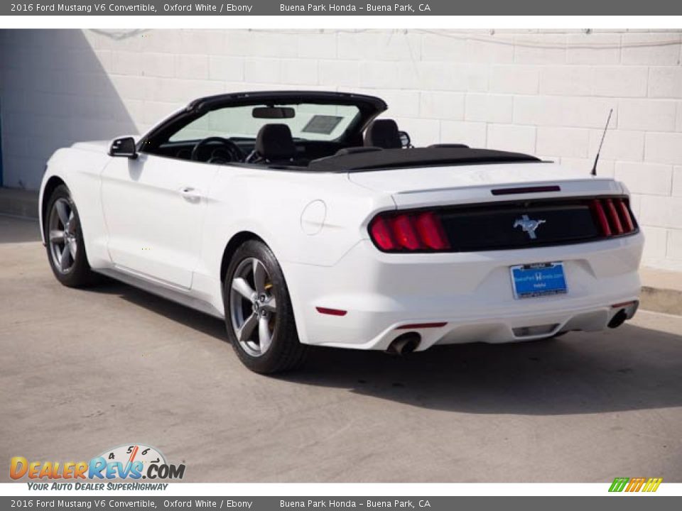 2016 Ford Mustang V6 Convertible Oxford White / Ebony Photo #15