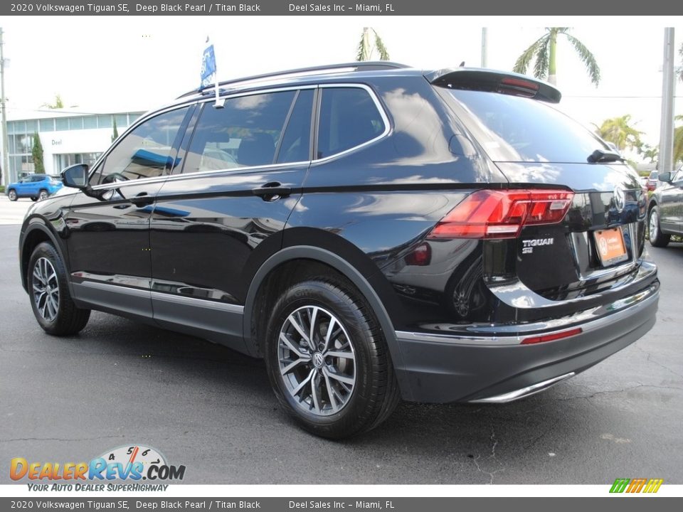 2020 Volkswagen Tiguan SE Deep Black Pearl / Titan Black Photo #7