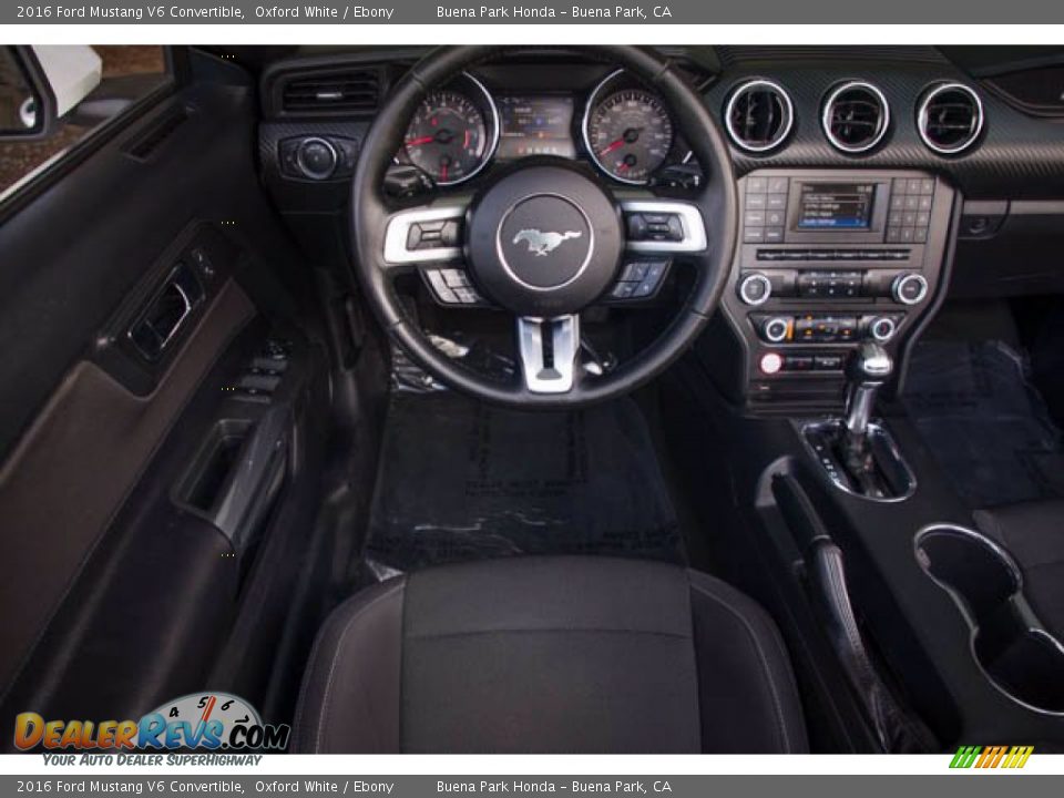 2016 Ford Mustang V6 Convertible Oxford White / Ebony Photo #21