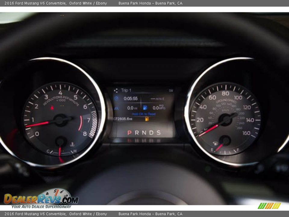 2016 Ford Mustang V6 Convertible Oxford White / Ebony Photo #29