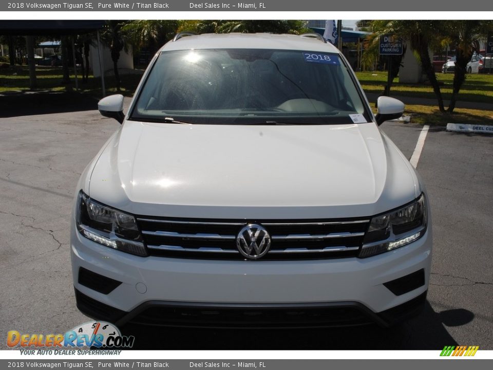 2018 Volkswagen Tiguan SE Pure White / Titan Black Photo #3