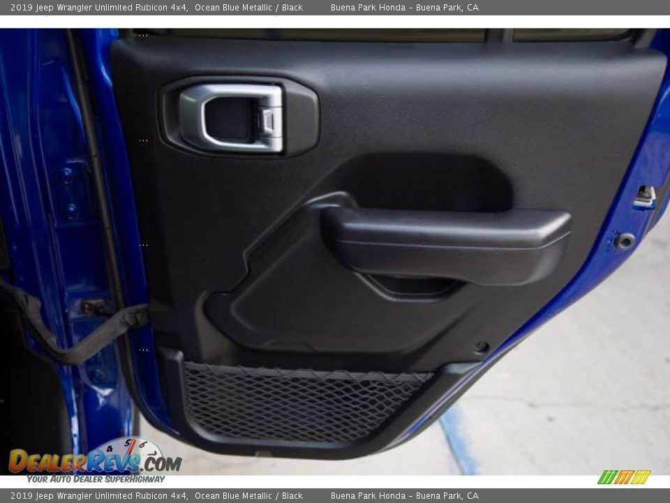 2019 Jeep Wrangler Unlimited Rubicon 4x4 Ocean Blue Metallic / Black Photo #32