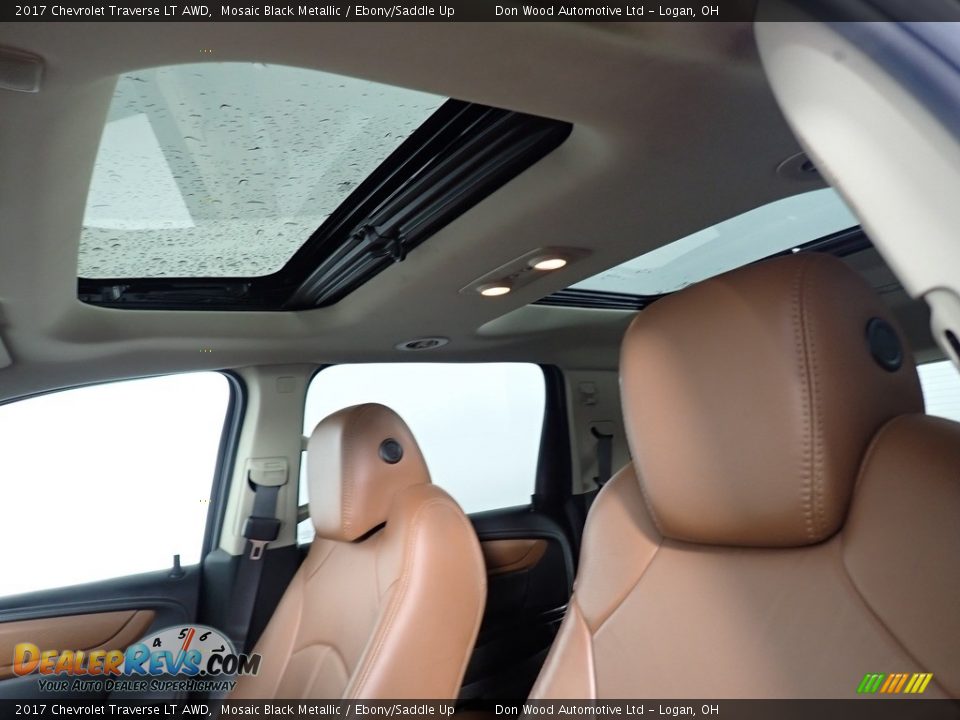 2017 Chevrolet Traverse LT AWD Mosaic Black Metallic / Ebony/Saddle Up Photo #2