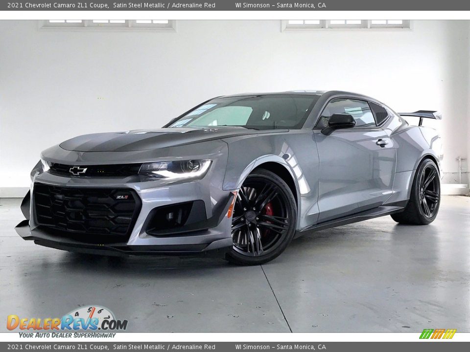 Front 3/4 View of 2021 Chevrolet Camaro ZL1 Coupe Photo #12