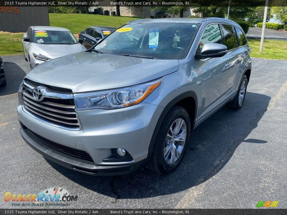 2015 Toyota Highlander XLE Silver Sky Metallic / Ash Photo #2