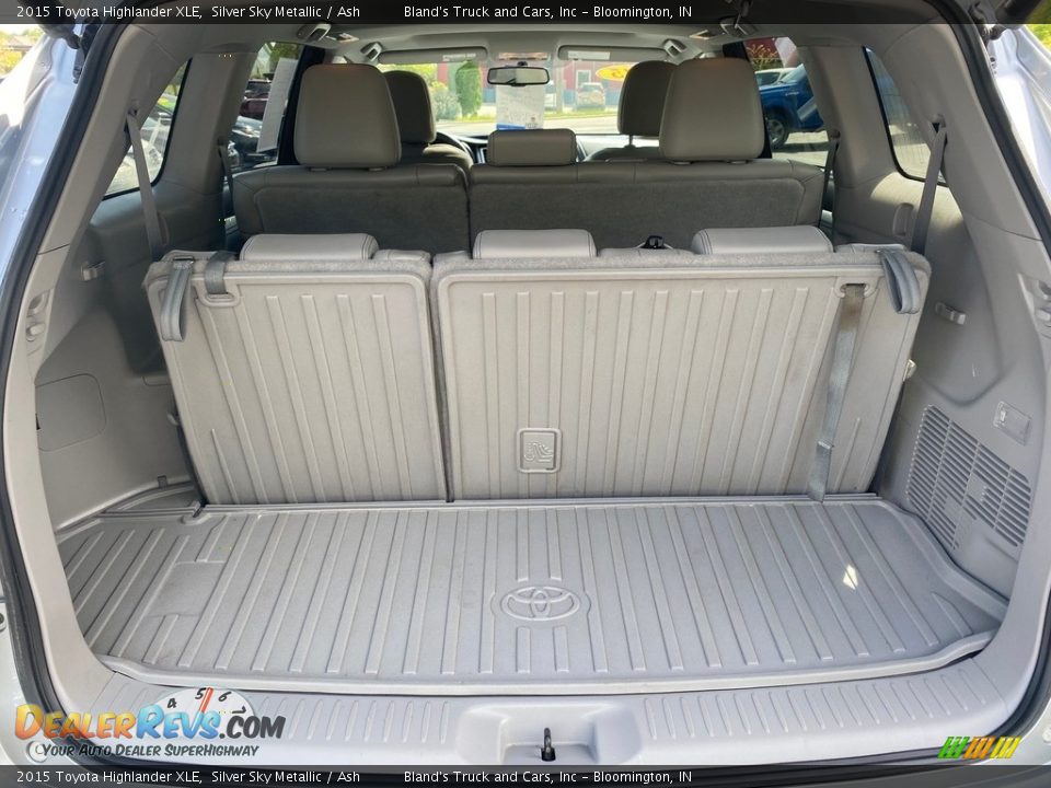 2015 Toyota Highlander XLE Silver Sky Metallic / Ash Photo #10