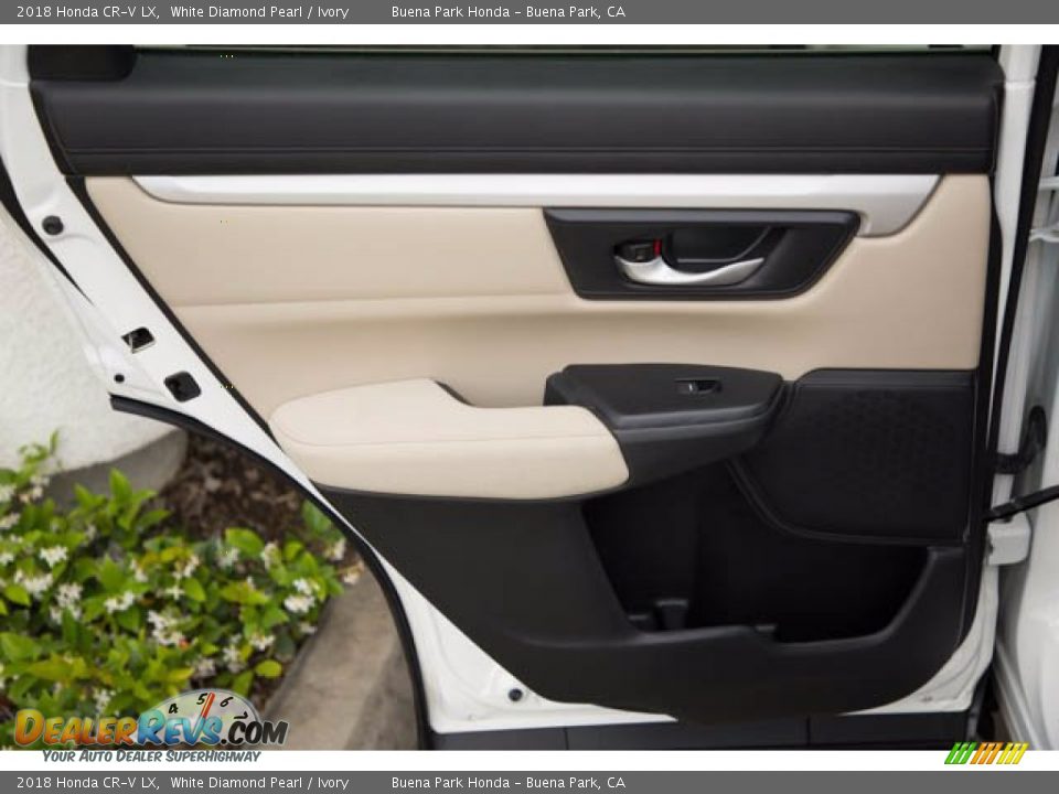 2018 Honda CR-V LX White Diamond Pearl / Ivory Photo #29