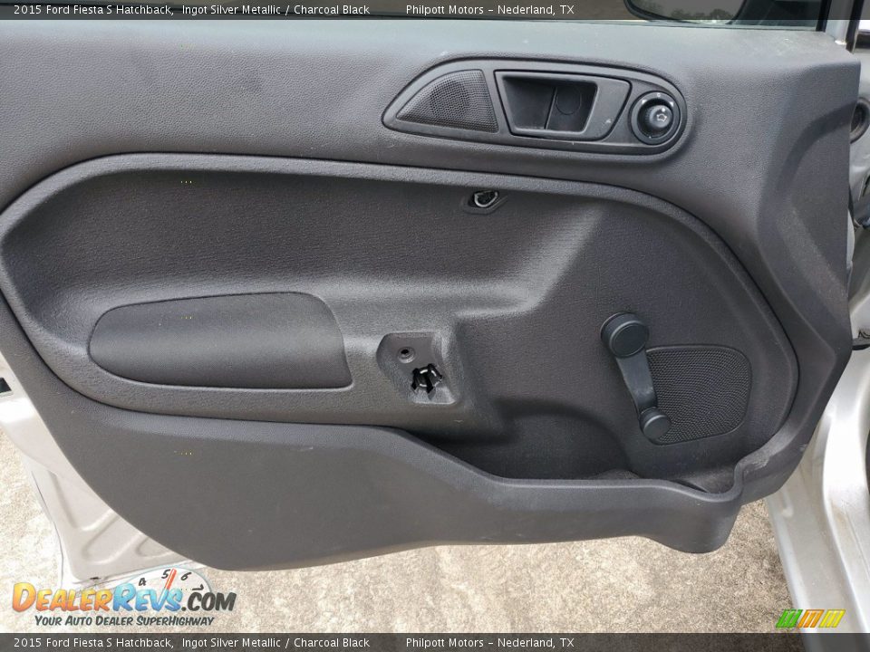 Door Panel of 2015 Ford Fiesta S Hatchback Photo #13