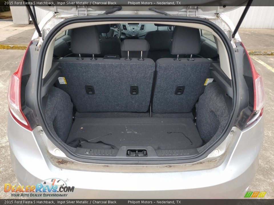 2015 Ford Fiesta S Hatchback Trunk Photo #18