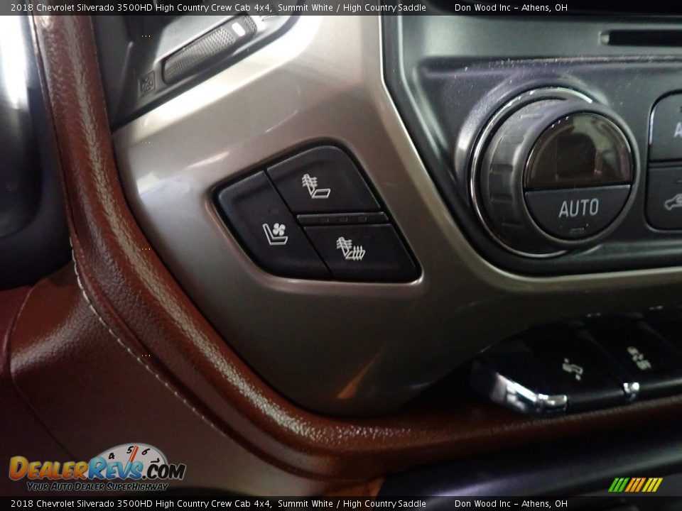 Controls of 2018 Chevrolet Silverado 3500HD High Country Crew Cab 4x4 Photo #2