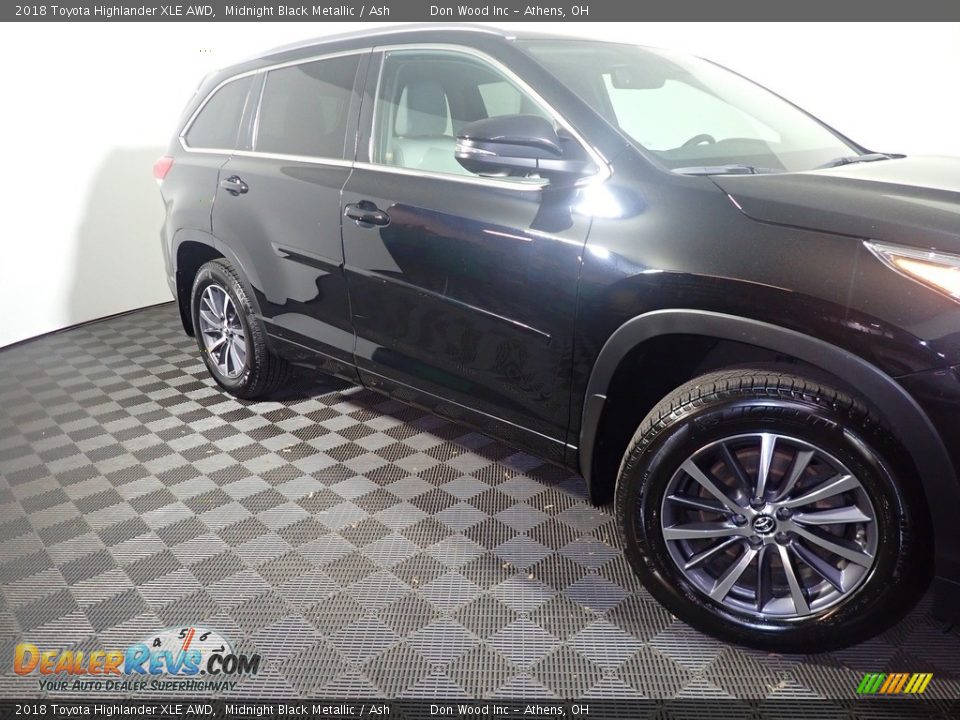 2018 Toyota Highlander XLE AWD Midnight Black Metallic / Ash Photo #7
