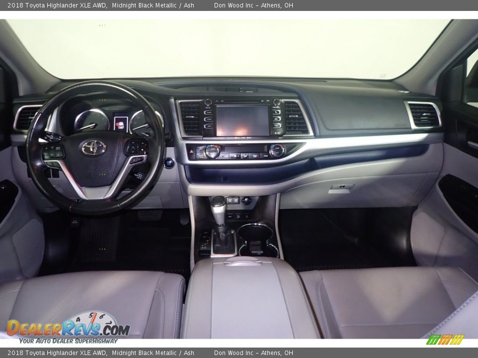 2018 Toyota Highlander XLE AWD Midnight Black Metallic / Ash Photo #28