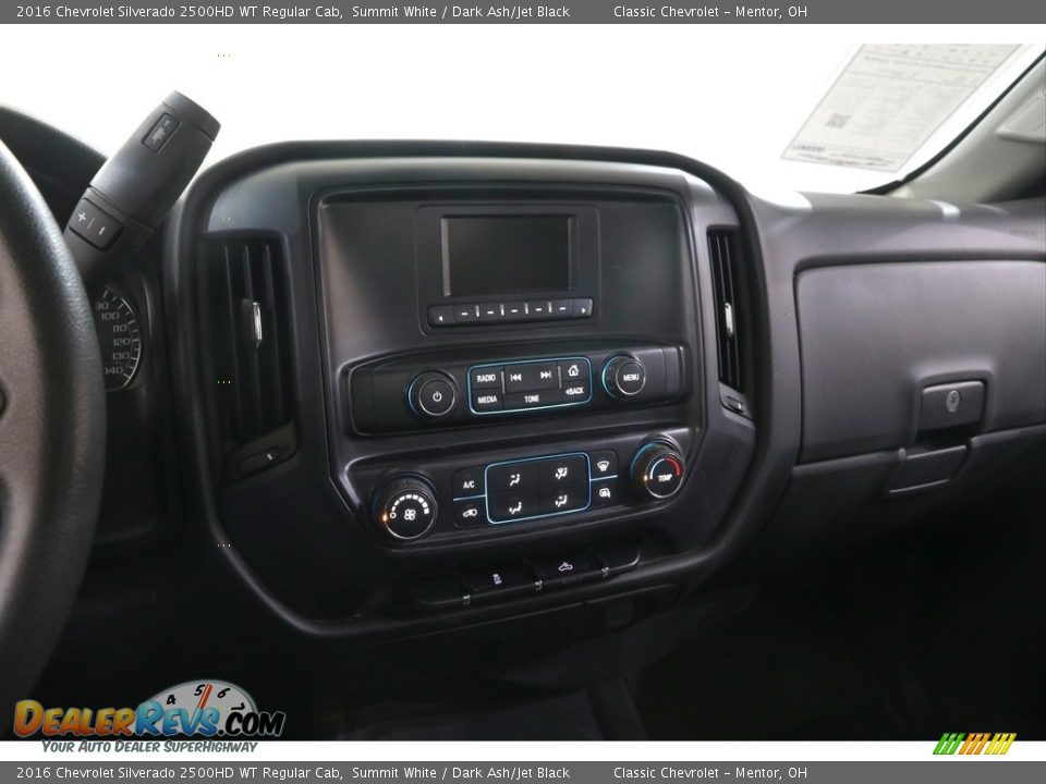 Controls of 2016 Chevrolet Silverado 2500HD WT Regular Cab Photo #10