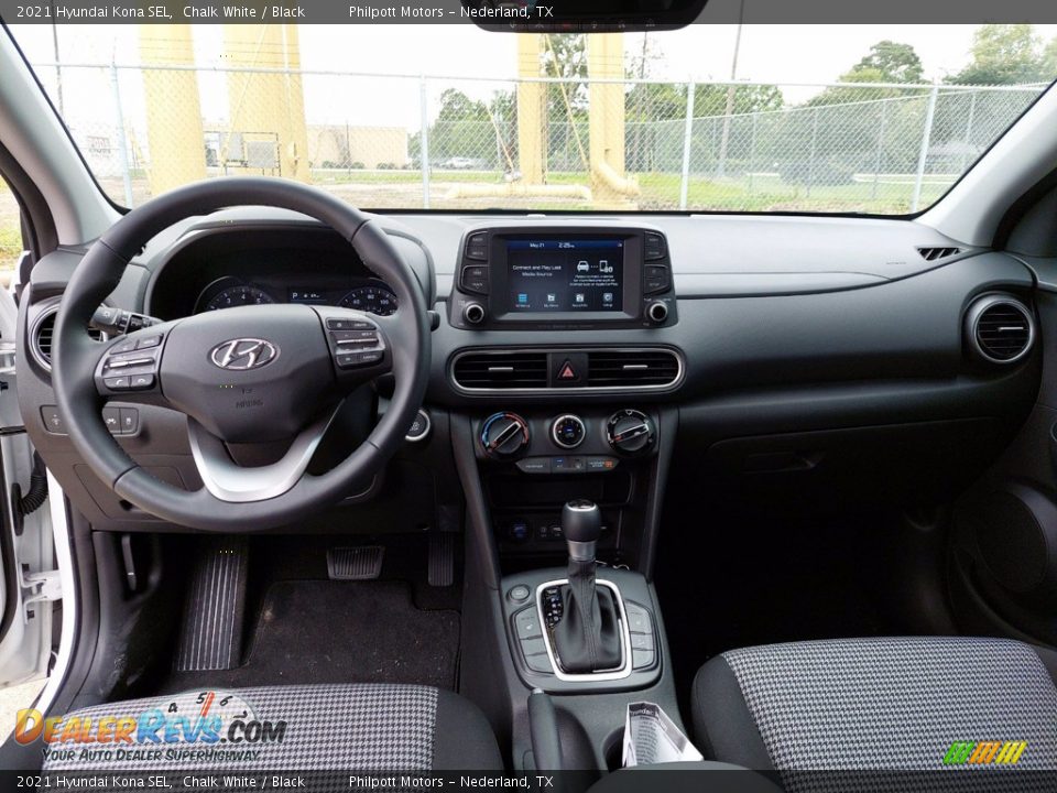 2021 Hyundai Kona SEL Chalk White / Black Photo #5