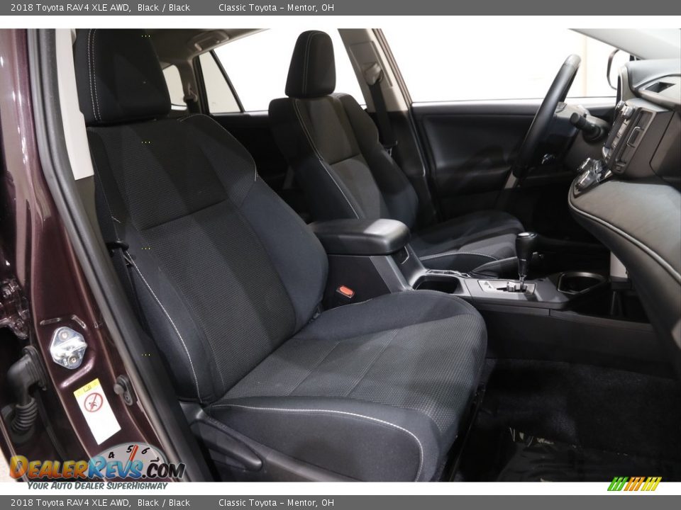 2018 Toyota RAV4 XLE AWD Black / Black Photo #14