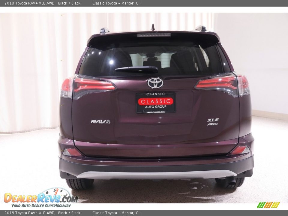 2018 Toyota RAV4 XLE AWD Black / Black Photo #17