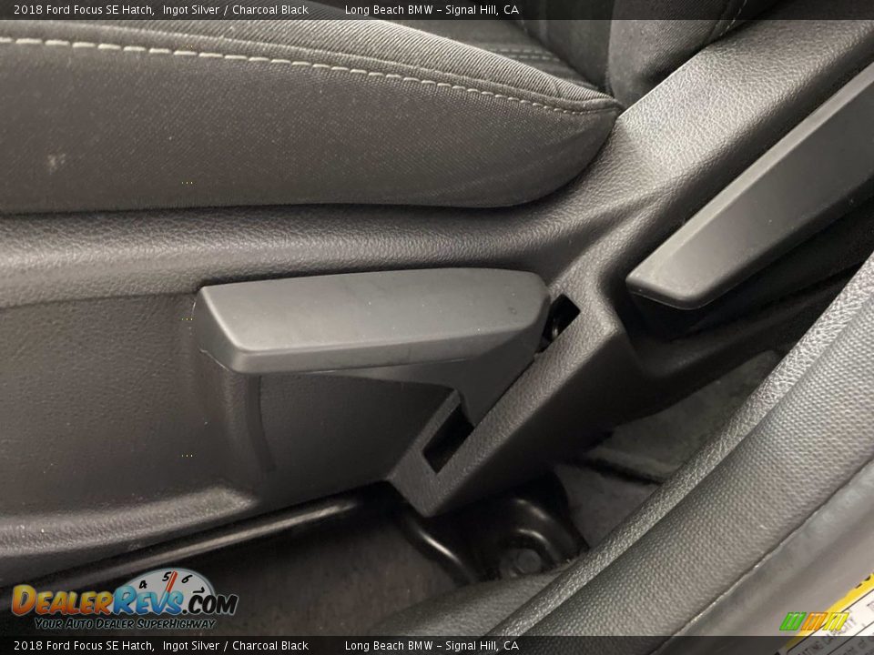 2018 Ford Focus SE Hatch Ingot Silver / Charcoal Black Photo #15
