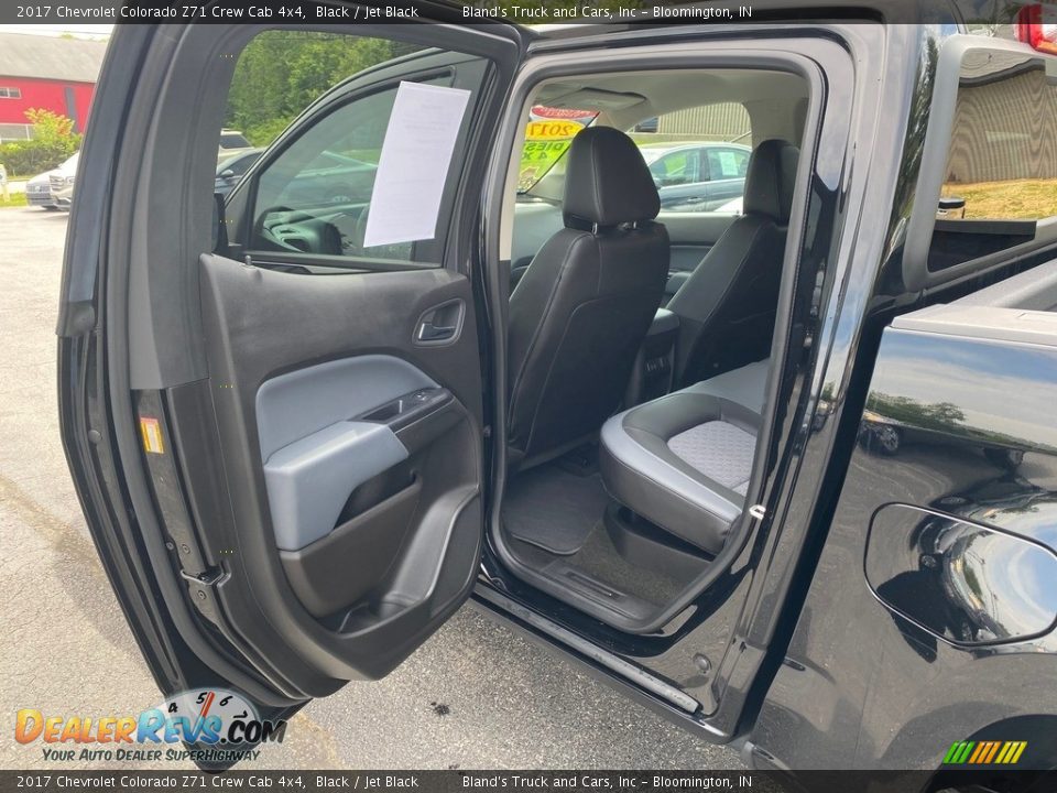 2017 Chevrolet Colorado Z71 Crew Cab 4x4 Black / Jet Black Photo #36