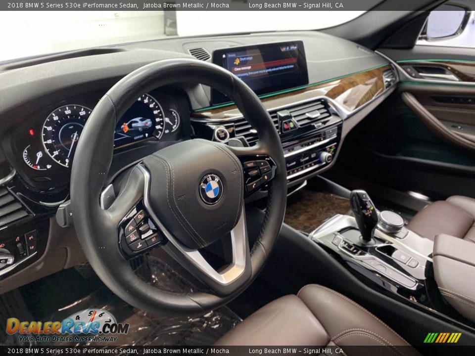 Mocha Interior - 2018 BMW 5 Series 530e iPerfomance Sedan Photo #16