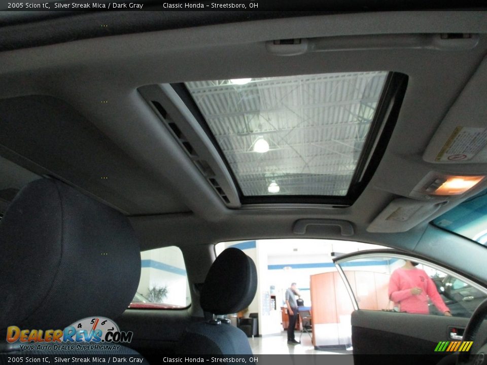 2005 Scion tC Silver Streak Mica / Dark Gray Photo #18