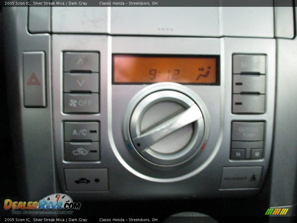 2005 Scion tC Silver Streak Mica / Dark Gray Photo #29