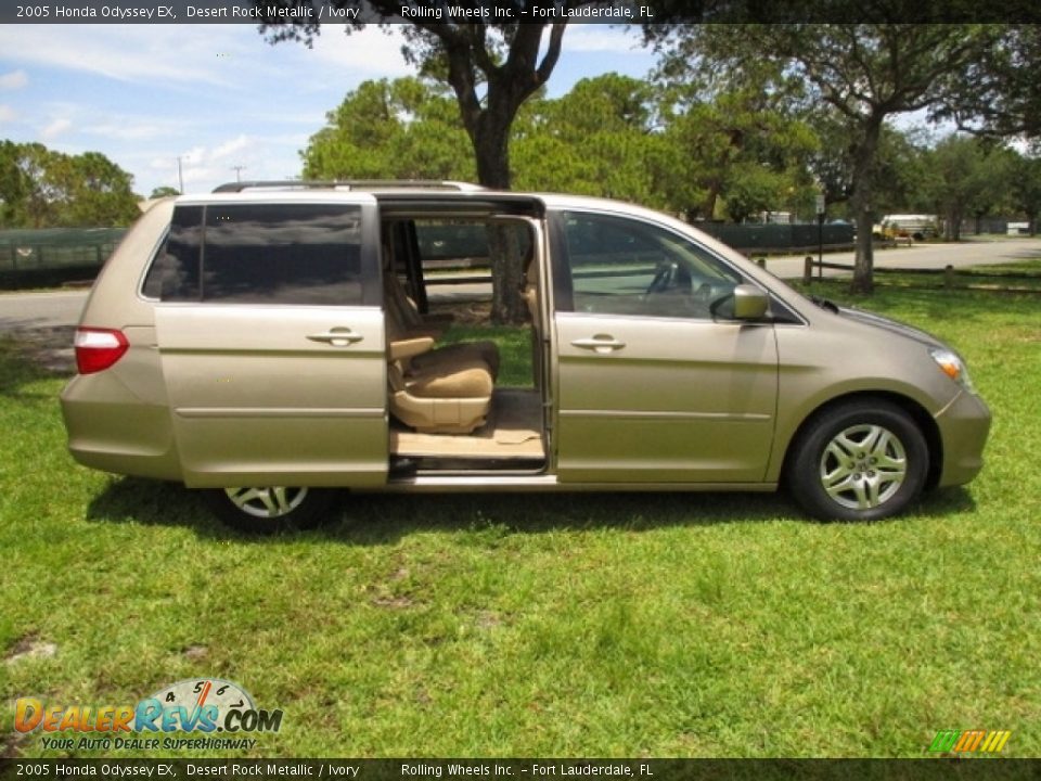 2005 Honda Odyssey EX Desert Rock Metallic / Ivory Photo #3