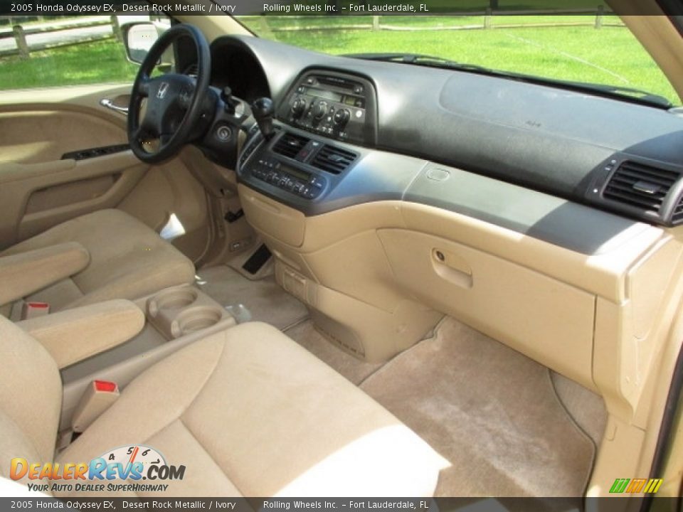 2005 Honda Odyssey EX Desert Rock Metallic / Ivory Photo #18